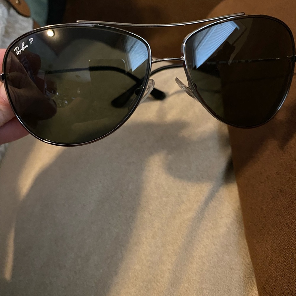 Ray-Ban Polarized Sunglasses - Picture 4 of 10